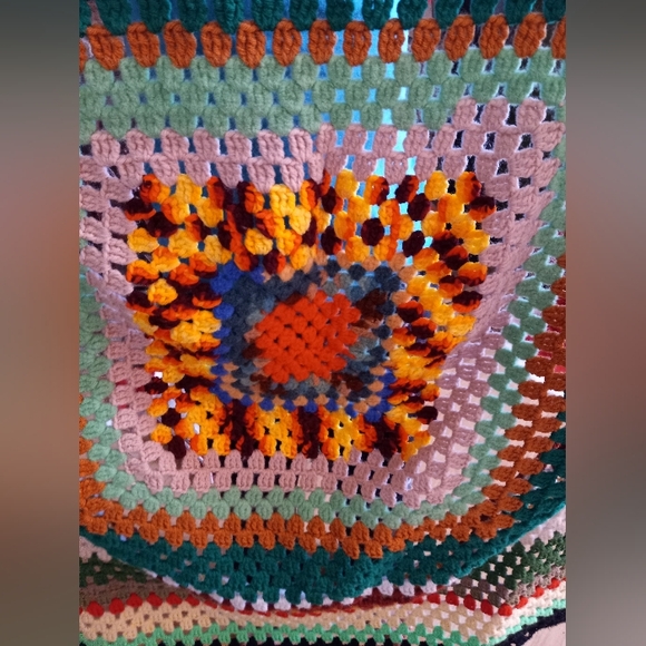 Handmade Crochet Shawl TOP Pattern 75 in L x 68 in W Green Yellow Throw Blanket - Picture 6 of 9